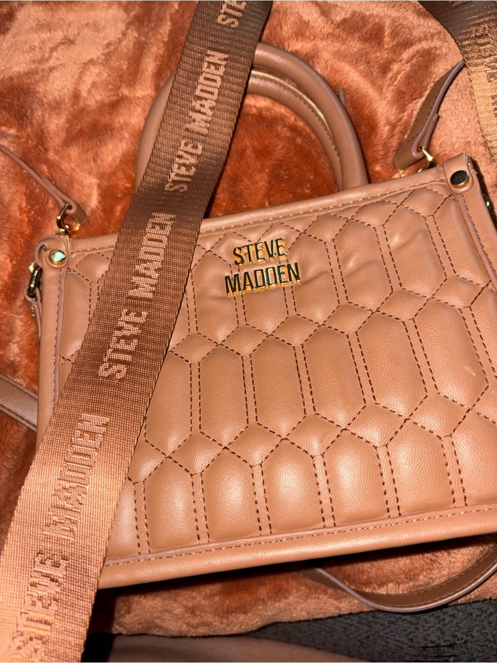 Steve Madden Quilted Tan Mini Tote with Gold Hardware - Picture 4 of 4
